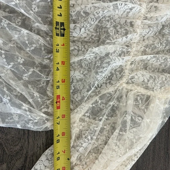 Vintage Stan Herman Babydoll style Sheer Lace Tie-Front Blouse - Cream - Picture 13 of 14